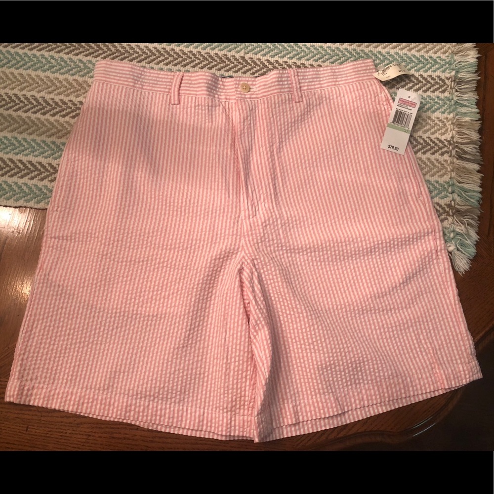 Vineyard Vines pink seersucker club short